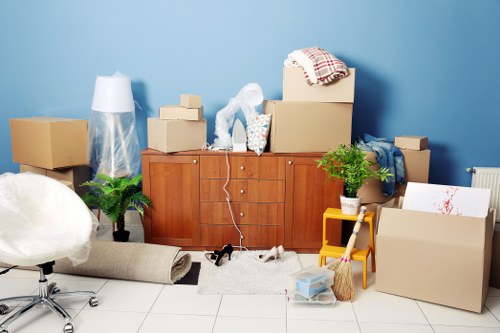 Packing and loading support for house removals in St Johns Wood
