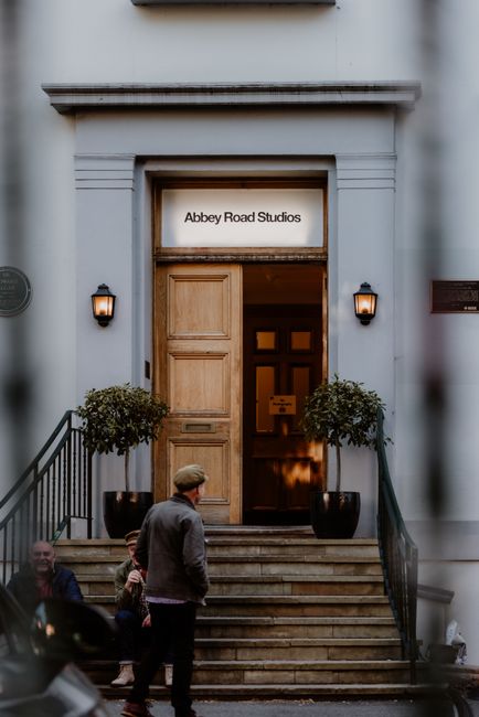 https://removalcompaniesstjohnswood.co.uk/blog/abbey-road-removals-near-abbey-road-studios/